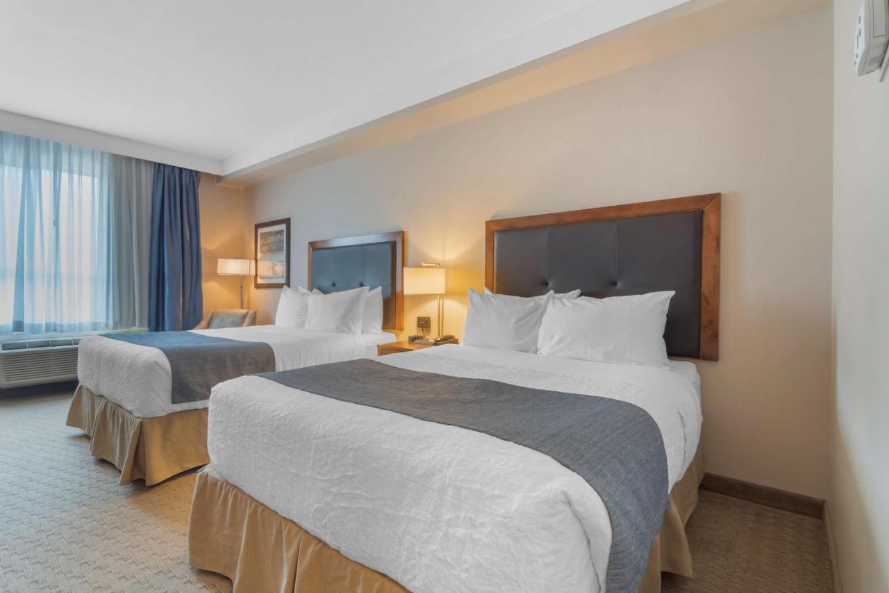 Best Western Plus Revelstoke Bagian luar foto