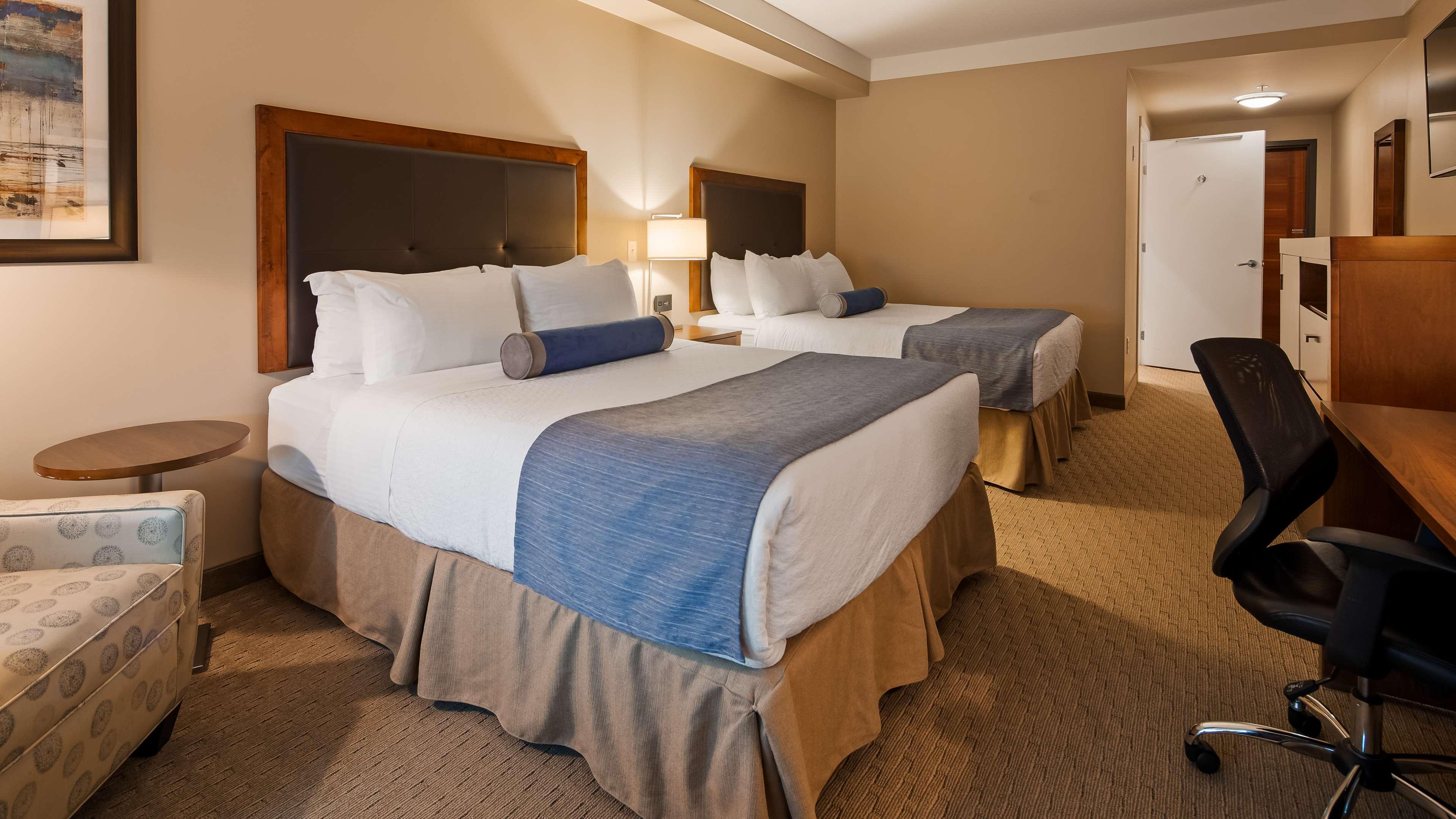 Best Western Plus Revelstoke Bagian luar foto