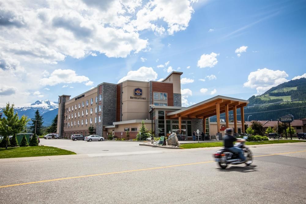 Best Western Plus Revelstoke Bagian luar foto
