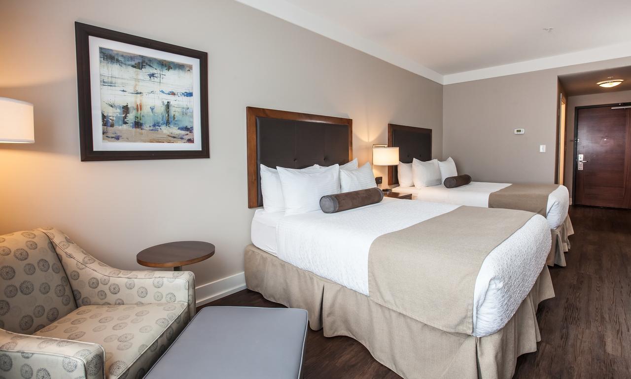 Best Western Plus Revelstoke Bagian luar foto