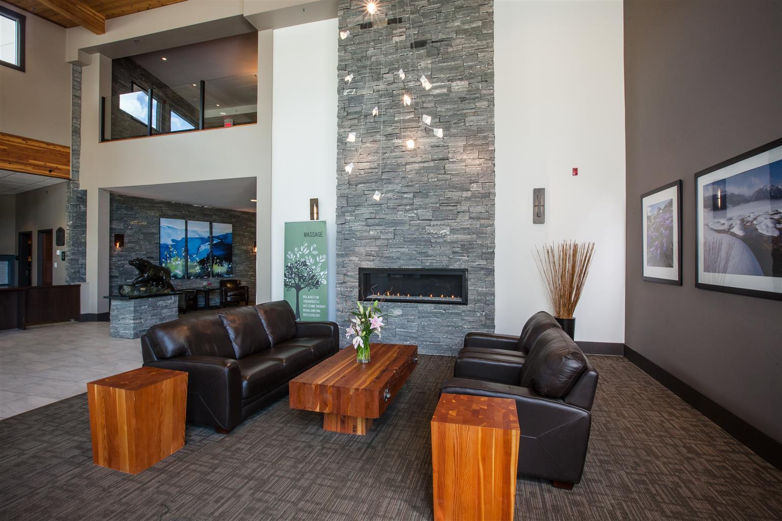 Best Western Plus Revelstoke Bagian luar foto